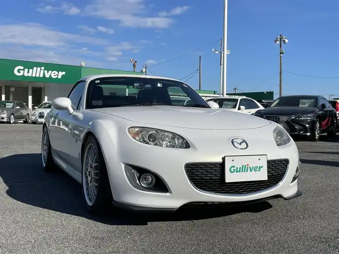 新着情報“ロードスターVS RHT”2010年式クリスタルホワイトパールマイカ入荷しました！