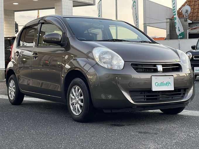 新着情報“パッソX クツロギ”2012年式グレーメタリック入荷しました！