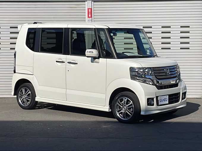 新着情報“Ｎ－ＢＯＸカスタムG・Aパッケージ”2015年式プレミアムホワイトパール入荷しました！