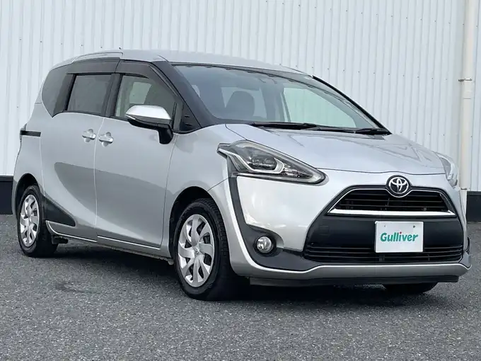 新着情報“シエンタG”2017年式シルバーM入荷しました！