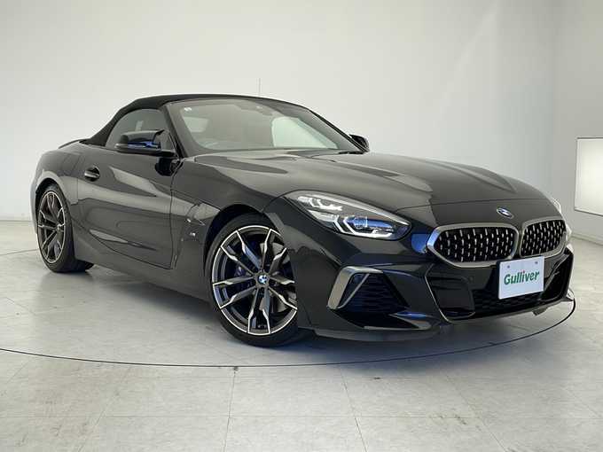 新着情報“Ｚ４M40i”2019年式黒入荷しました！