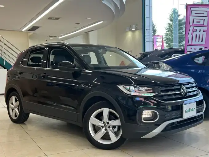 新着情報“Ｔ－クロスTSI スタイル”2022年式ディープブラックパールエフェクト入荷しました！