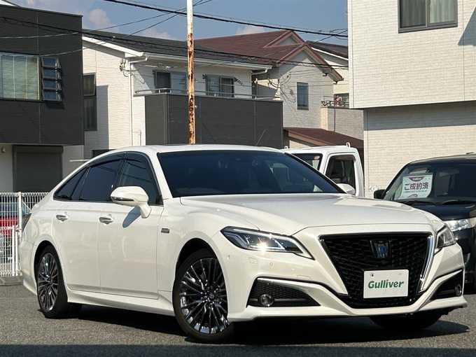 新着情報“クラウンハイブリッドG－エグゼクティブ”2018年式ホワイトパールクリスタルシャイン入荷しました！