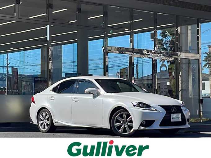 新着情報“ＩＳIS300h”2014年式ホワイトパールクリスタルシャイン入荷しました！