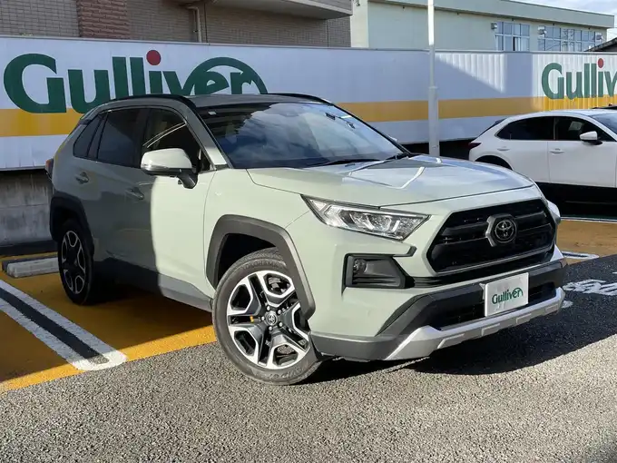 新着情報“ＲＡＶ４アドベンチャー”2020年式アーバンカーキ入荷しました！