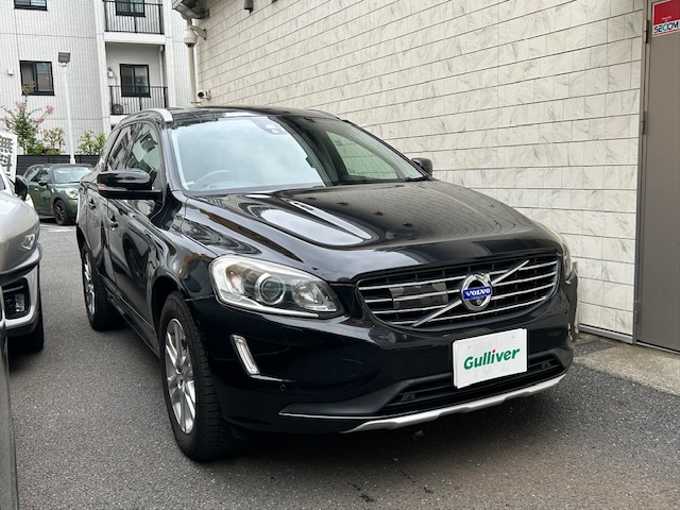新着情報“ＸＣ６０T5 SE”2015年式ブラックサファイアメタリック入荷しました！