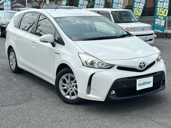 新着情報“プリウスαS”2015年式ホワイトパールクリスタルシャイン入荷しました！