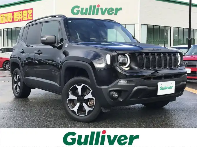 新着情報“ジープ・レネゲード４ｘｅトレイルホーク 4xe”2021年式黒入荷しました！
