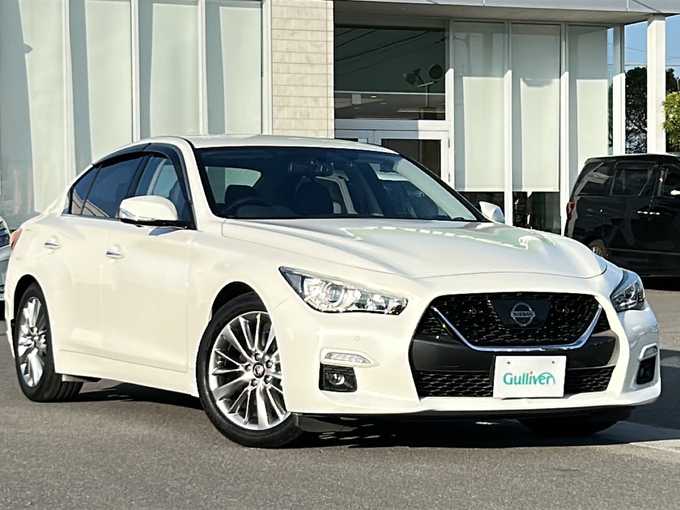 新着情報“スカイラインGT タイプP”2020年式ブリリアントホワイトパール入荷しました！