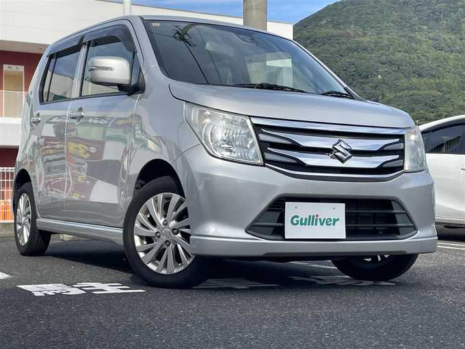 新着情報“ワゴンＲFZ”2014年式シルキーシルバーメタリック入荷しました！