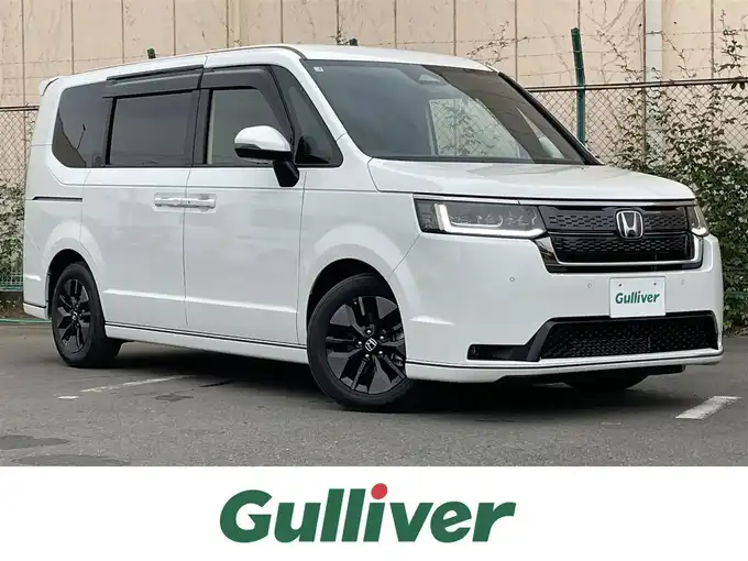 新着情報“ステップワゴンスパーダ”2025年式パール入荷しました！