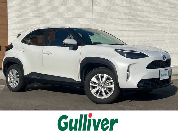 新着情報“ヤリスクロスハイブリッドG”2022年式プラチナホワイトパールマイカ入荷しました！