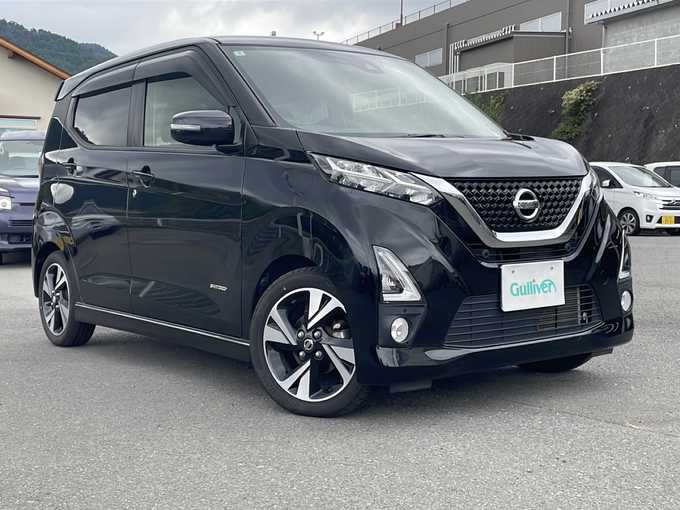 新着情報“デイズハイウェイスター Gターボ”2020年式ブラック入荷しました！