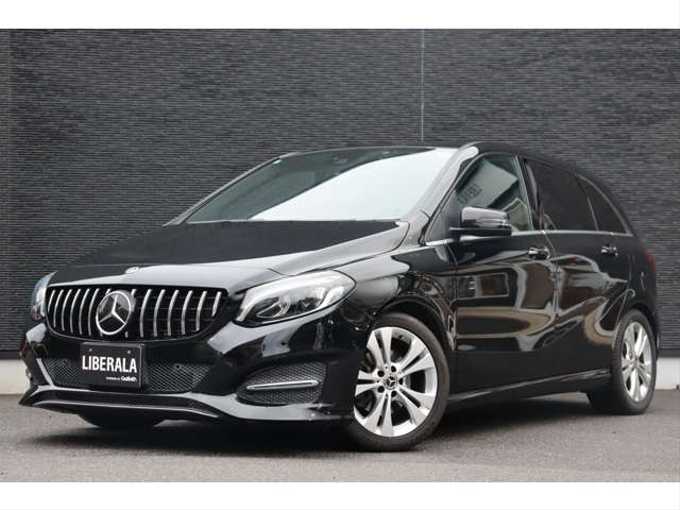 新着情報“ＢクラスB180”2019年式コスモスブラック入荷しました！