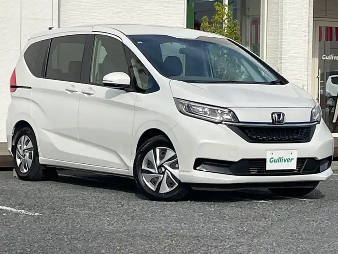 新着情報“フリードハイブリッドハイブリッド・G”2023年式プラチナホワイトパール入荷しました！