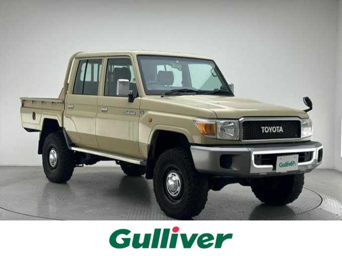 新着情報“ランドクルーザー７０ピックアップ”2015年式ベージュ入荷しました！