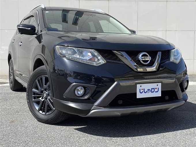 新着情報“エクストレイル20Xt ブラックエクストリーマーX エマージェンシーブレーキパッケージ”2016年式ダイヤモンドブラック入荷しました！