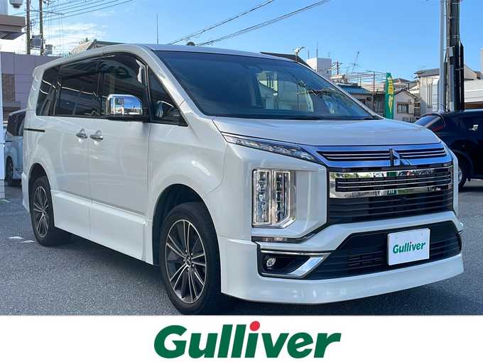 新着情報“デリカＤ：５アーバンギア G”2019年式ウォームホワイトパール入荷しました！