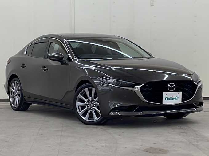 新着情報“ＭＡＺＤＡ３セダンXD Lパッケージ”2019年式チタニウムフラッシュマイカ入荷しました！
