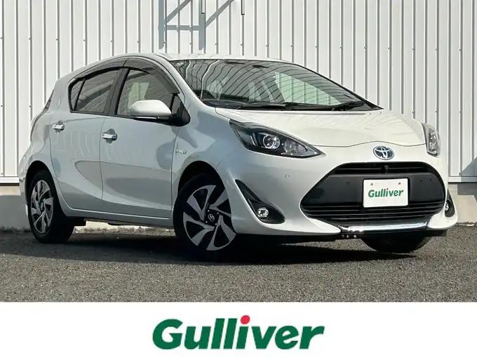 新着情報“アクアSスタイルブラック”2020年式ホワイトパールクリスタルシャイン入荷しました！