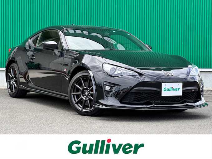 新着情報“８６GRスポーツ”2020年式クリスタルブラックシリカ入荷しました！