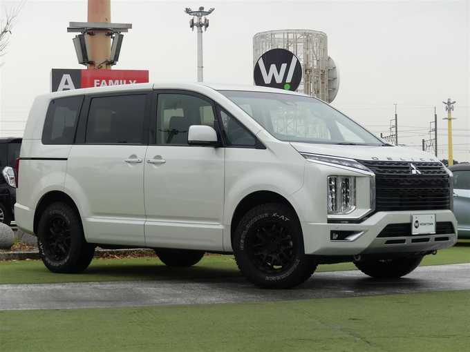 新着情報“デリカＤ：５G パワーパッケージ”2021年式ウォームホワイトパール入荷しました！