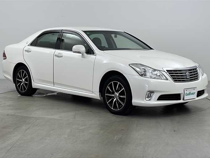 新着情報“クラウンロイヤルサルーンi－Four スペシャルナビパッケージ”2012年式ホワイトパールクリスタルシャイン入荷しました！