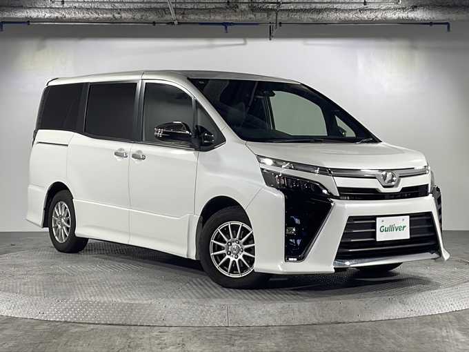 新着情報“ヴォクシーZS 煌”2018年式ホワイトパールクリスタルシャイン入荷しました！