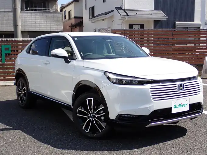 新着情報“ヴェゼルe:HEV Z”2025年式プラチナホワイトパール入荷しました！