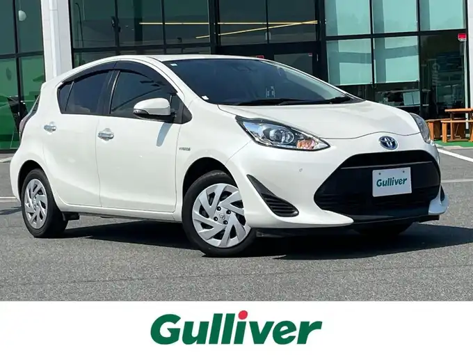 新着情報“アクアSスタイルブラック”2019年式ホワイトパールクリスタルシャイン入荷しました！