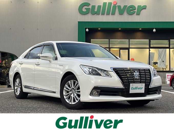 新着情報“クラウンハイブリッドロイヤルサルーン”2013年式ホワイトパールクリスタルシャイン入荷しました！