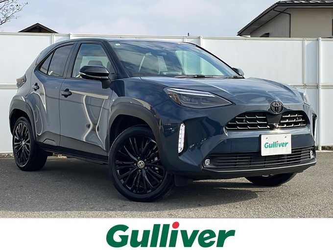 新着情報“ヤリスクロスハイブリッドZ ウルバーノ”2025年式黒／グレー入荷しました！