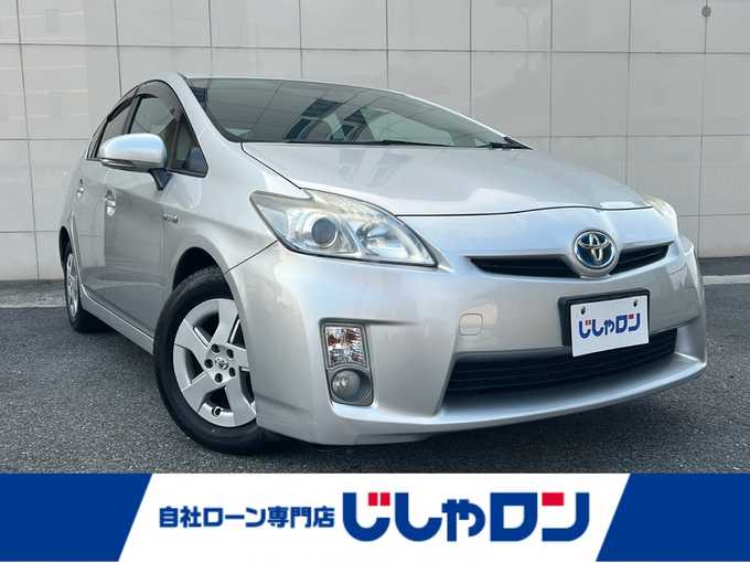 新着情報“プリウスS”2011年式シルバーM入荷しました！