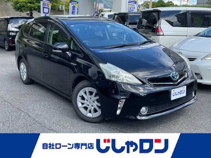 新着情報“プリウスαS”2013年式ブラック入荷しました！