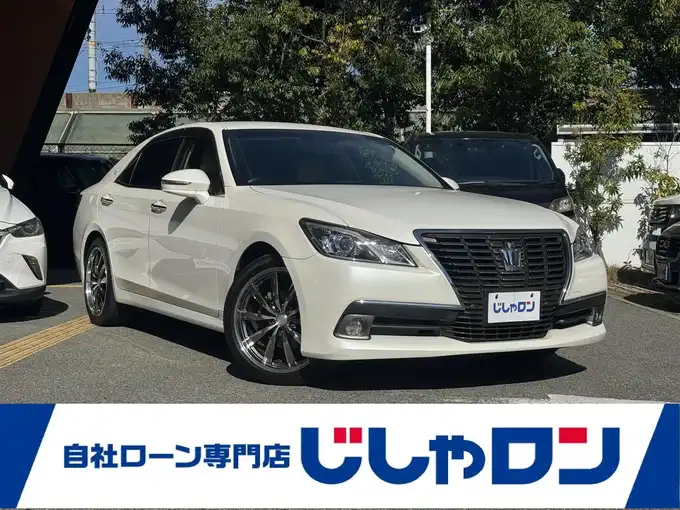 新着情報“クラウンロイヤルサルーン”2013年式ホワイトパールクリスタルシャイン入荷しました！