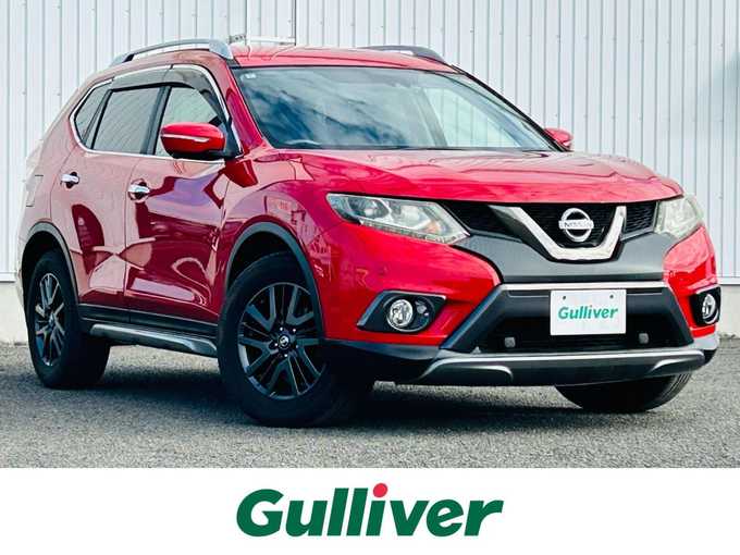 新着情報“エクストレイル20Xt ブラックエクストリーマーX エマージェンシーブレーキパッケージ”2016年式バーニングレッド入荷しました！