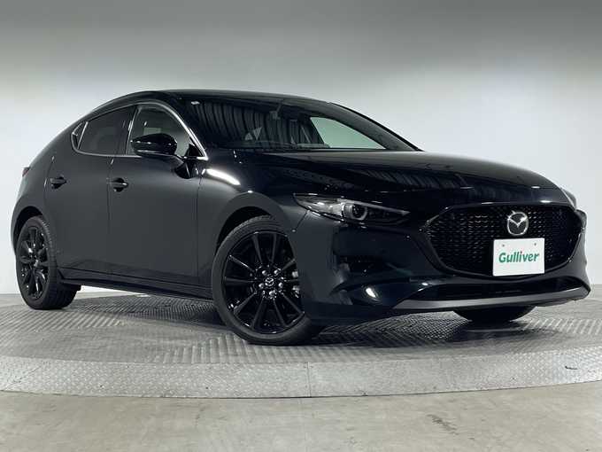 新着情報“ＭＡＺＤＡ３ファストバック20S ブラックトーンエディション”2022年式ジェットブラックマイカ入荷しました！