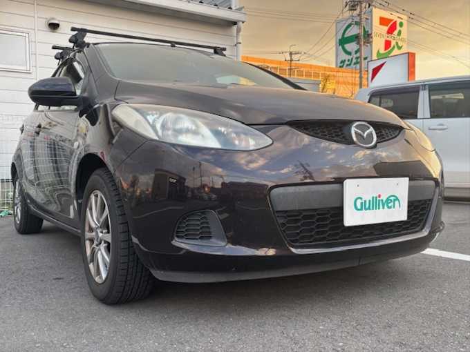 新着情報“デミオ13C”2010年式ラディアントエボニーマイカ入荷しました！