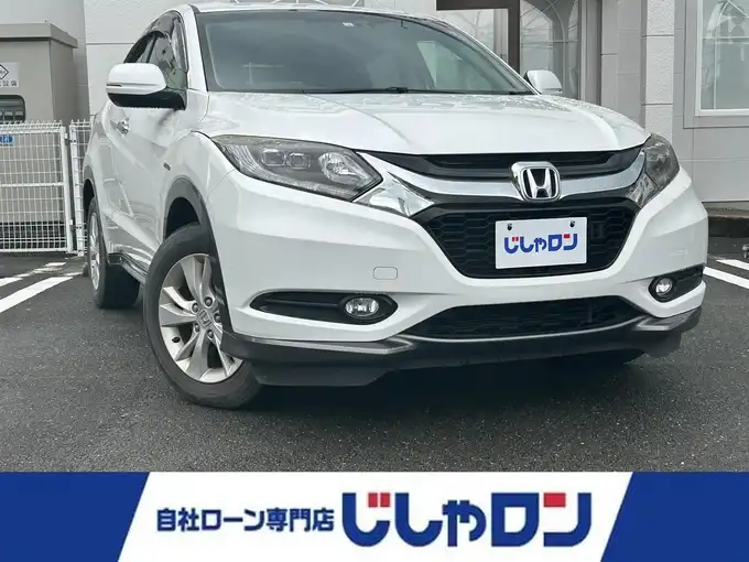 新着情報“ヴェゼルハイブリッドX”2014年式プラチナホワイトパール入荷しました！