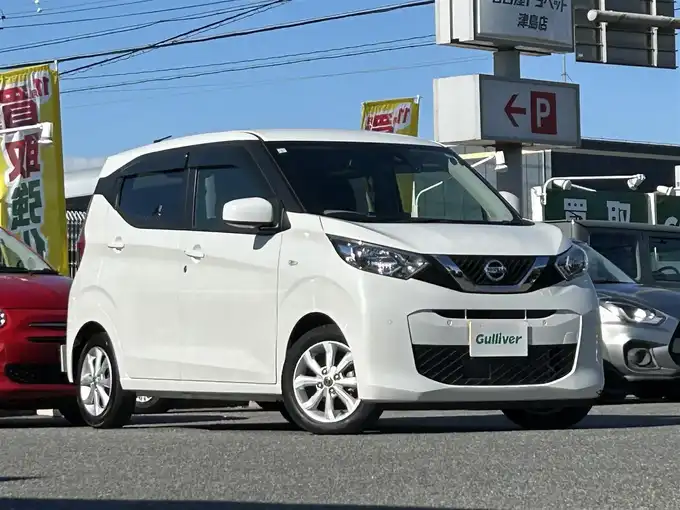 新着情報“デイズX”2021年式ホワイトパール入荷しました！