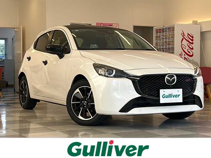 新着情報“ＭＡＺＤＡ２15スポルト”2023年式スノーフレイクホワイトパールマイカ入荷しました！