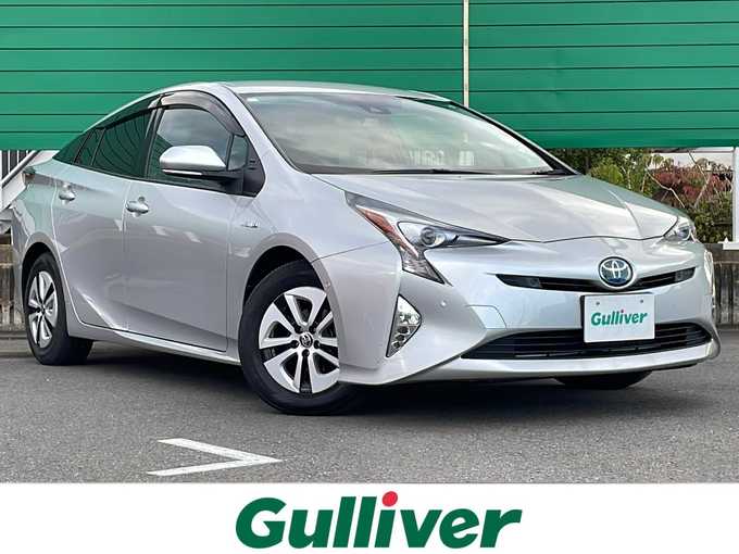 新着情報“プリウスA”2019年式シルバーM入荷しました！