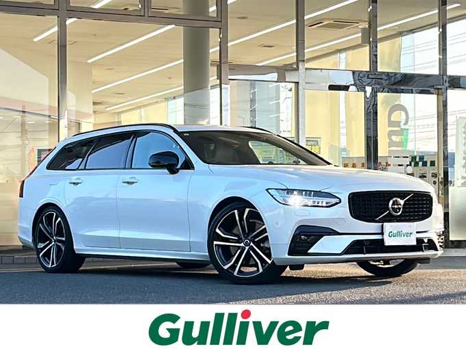 新着情報“Ｖ９０B6 AWD Rデザイン”2021年式パール入荷しました！