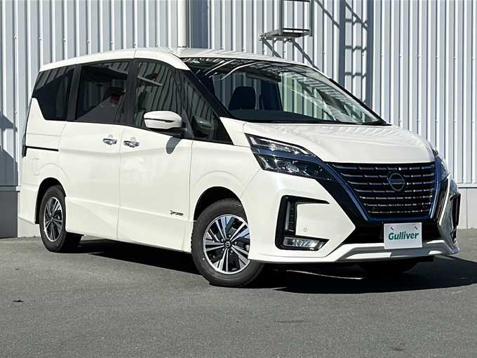 新着情報“セレナe－パワー ハイウェイスターV”2019年式ブリリアントホワイトパール入荷しました！