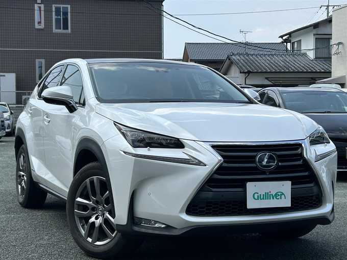 新着情報“ＮＸNX300h バージョンL”2015年式ソニッククォーツ入荷しました！