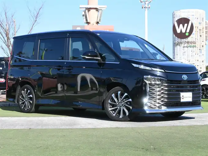 新着情報“ヴォクシーハイブリッドS－Z”2023年式アティチュードブラックマイカ入荷しました！