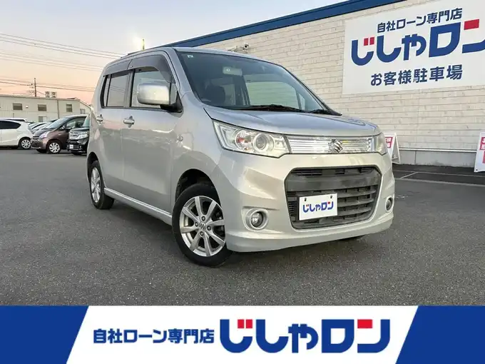 新着情報“ワゴンＲスティングレーX”2013年式シルキーシルバーメタリック入荷しました！