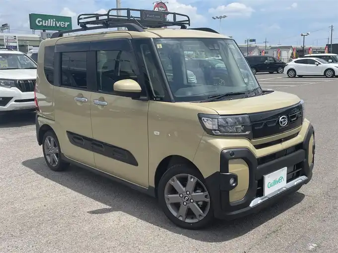 新着情報“タントファンクロスターボ eco IDLE非装着車”2023年式サンドベージュメタリック入荷しました！