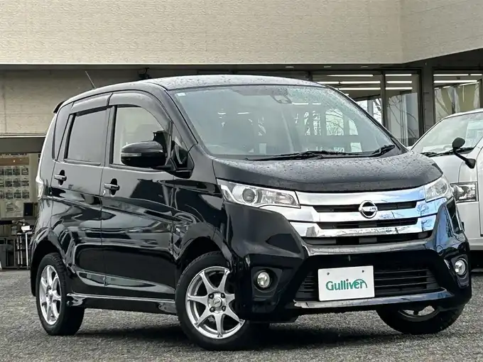 新着情報“デイズハイウェイスターX Vセレクション+セーフティⅡ”2015年式ブラック入荷しました！