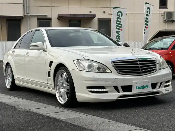 新着情報“ＳクラスS350”2006年式白入荷しました！